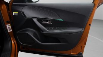 Peugeot E-2008 ALLURE PREMIUM