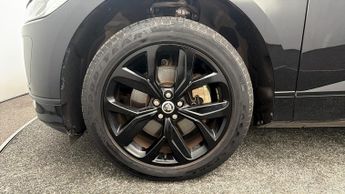 Jaguar I-PACE R-DYNAMIC SE BLACK