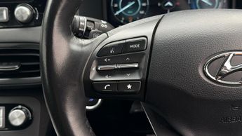 Hyundai KONA PREMIUM