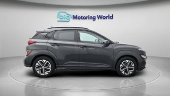 Hyundai KONA PREMIUM