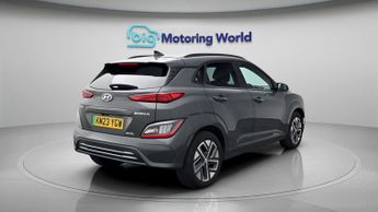 Hyundai KONA PREMIUM