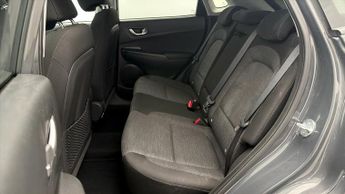 Hyundai KONA PREMIUM