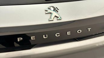 Peugeot E-208 GT