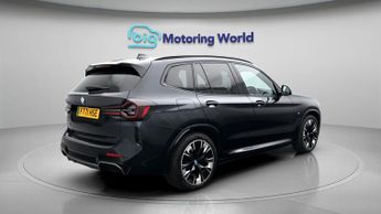 BMW iX3 M SPORT PRO