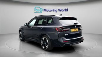 BMW iX3 M SPORT PRO