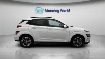 Hyundai KONA PREMIUM