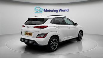 Hyundai KONA PREMIUM