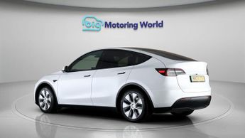 Tesla Model Y BASE