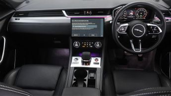 Jaguar F-PACE R-DYNAMIC SE BLACK