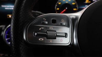 Mercedes-Benz EQA EQA 300 4MATIC AMG LINE PREMIUM