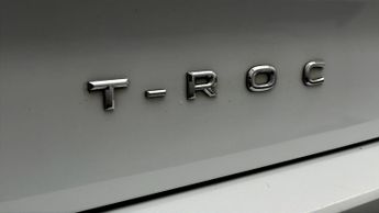 Volkswagen T-Roc SE TSI EVO DSG