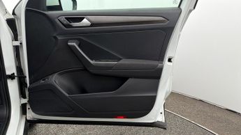 Volkswagen T-Roc SE TSI EVO DSG