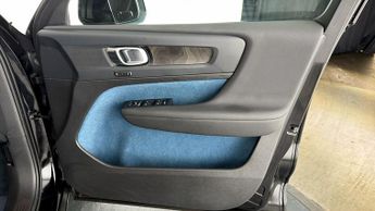 Volvo XC40 RECHARGE PLUS