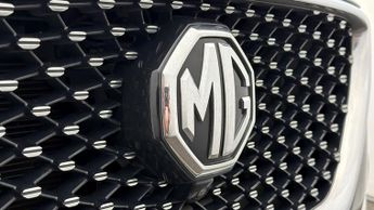 MG MG HS EXCLUSIVE