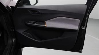 CUPRA Born V1