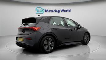CUPRA Born V1