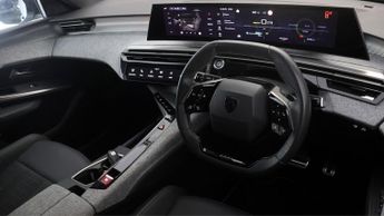Peugeot E-3008 GT