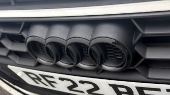 Audi A4 TFSI S LINE BLACK EDITION