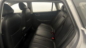 MG MG5 EXCLUSIVE