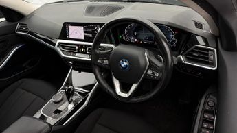BMW 3 Series 330E SE PRO