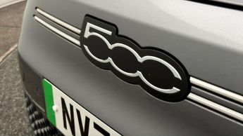 Fiat 500e C LA PRIMA