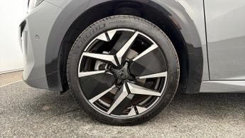 Peugeot 208 GT PREMIUM