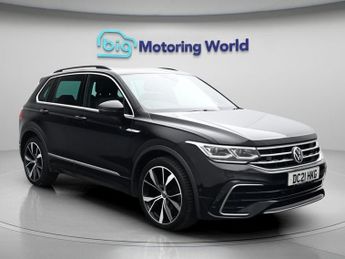 Volkswagen Tiguan R-LINE TSI DSG