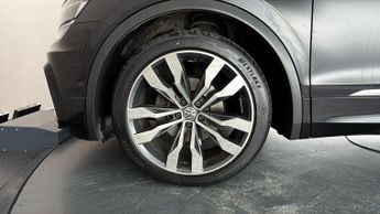 Volkswagen Tiguan R-LINE TECH TDI DSG