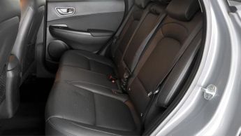 Hyundai KONA PREMIUM SE