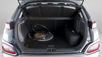 Hyundai KONA PREMIUM SE