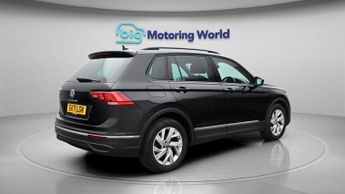 Volkswagen Tiguan LIFE TSI DSG