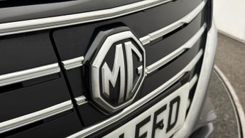 MG MG5 EXCLUSIVE