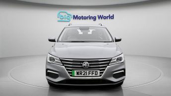 MG MG5 EXCLUSIVE