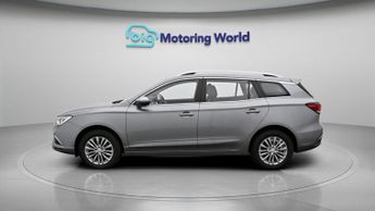 MG MG5 EXCLUSIVE