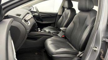 MG MG5 EXCLUSIVE