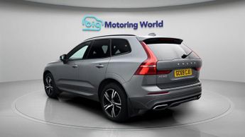 Volvo XC60 T5 R-DESIGN AWD