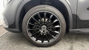 Mercedes-Benz GLA GLA 180 AMG LINE EDITION