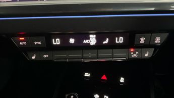 Audi Q4 e-tron S LINE