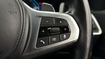 BMW 3 Series 330E M SPORT