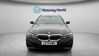 BMW 3 Series 330E M SPORT