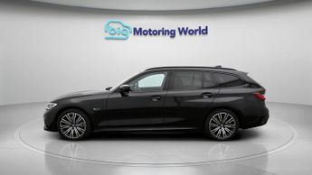 BMW 3 Series 330E M SPORT