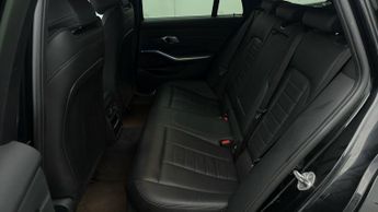 BMW 3 Series 330E M SPORT