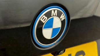 BMW 3 Series 330E M SPORT