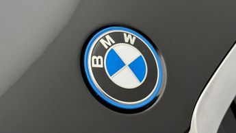 BMW 3 Series 330E M SPORT