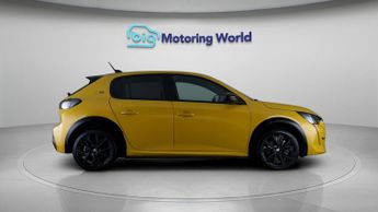 Peugeot E-208 GT