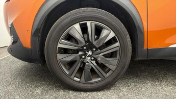 Peugeot E-2008 GT PREMIUM