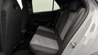 CUPRA Born V3