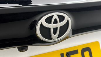 Toyota Yaris ICON