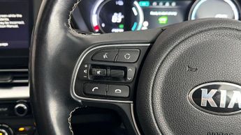 Kia Niro 4 PLUS