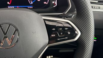 Volkswagen Tiguan R-LINE TSI DSG
